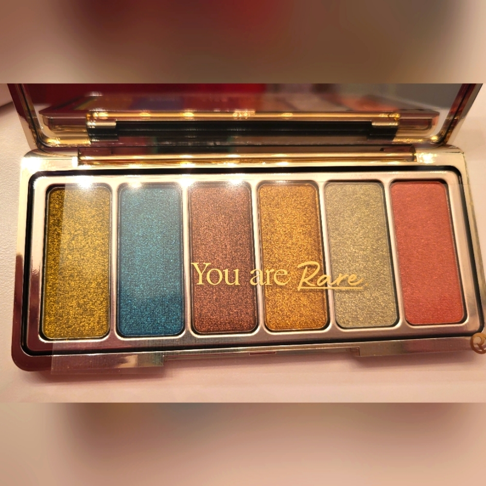 Rare beauty compact